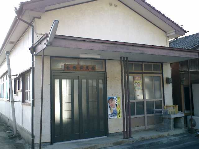 �c��